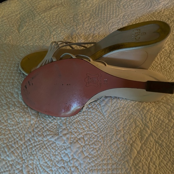 Fendi wedge sandals cream size 39 ( Authentic) - Picture 3 of 8